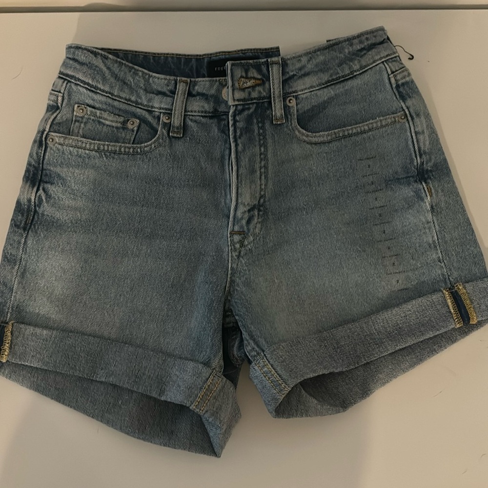 Mid high new shorts
